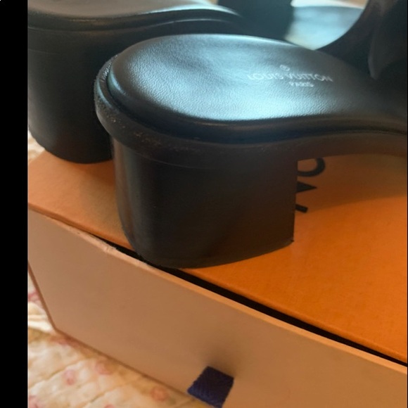 Louis Vuitton sandals slides heels - Picture 9 of 9